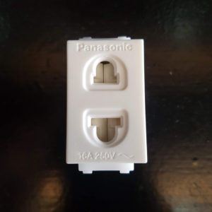 Hạt Ổ Cắm Panasonic - WEV1081-7SW